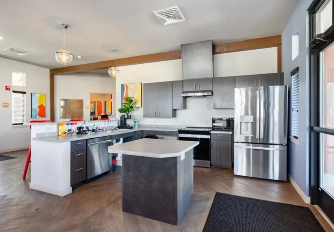proouse kitchen