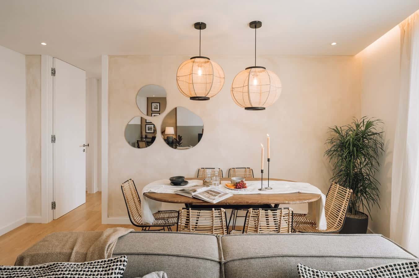 Dining table with chairs and lamps living room at 2 bedrooms and terrace in Alvalade in Lisbon Student Accommodation