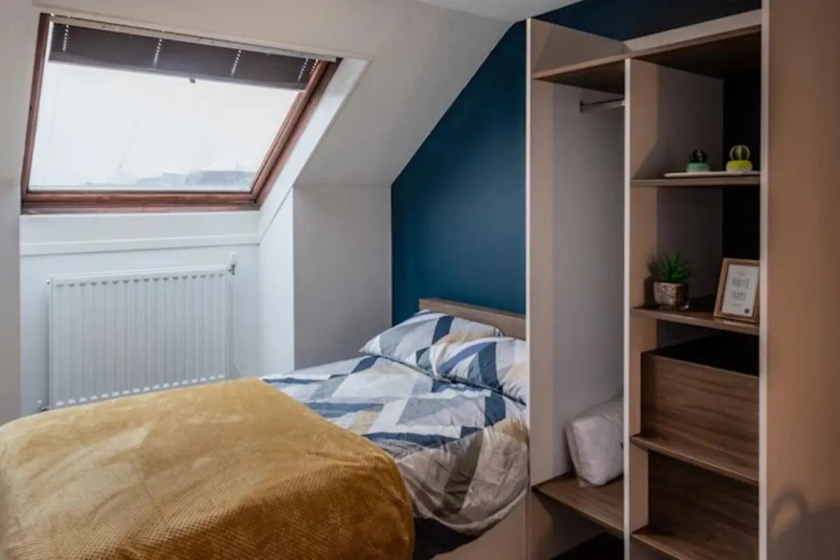 Bed with shelves and skylight bedroom at Regents Court in Leicester Student Accommodation
