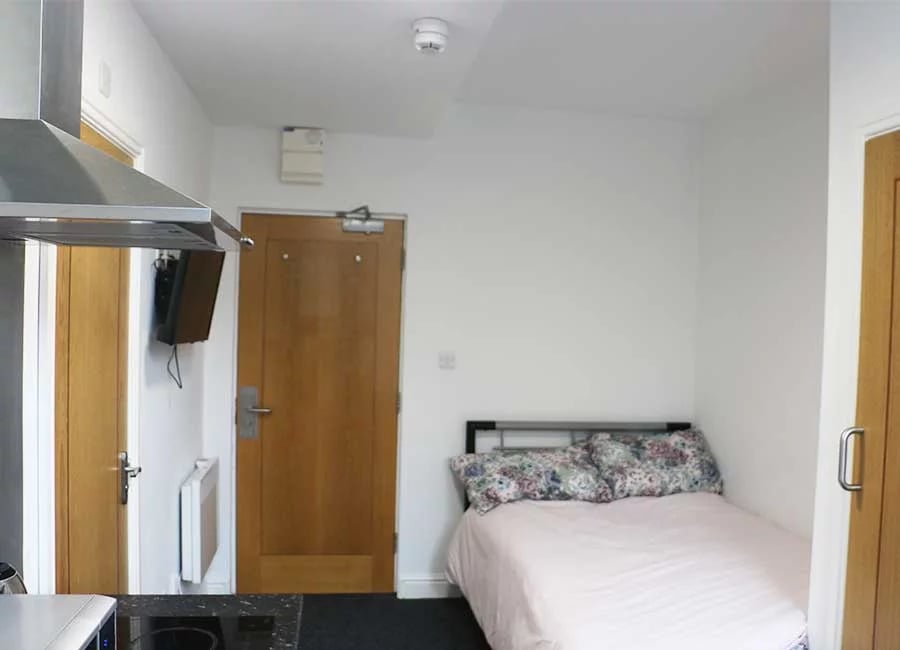Bed kitchen doors and heater bedroom at Forest Rise in Loughborough Student Accommodation