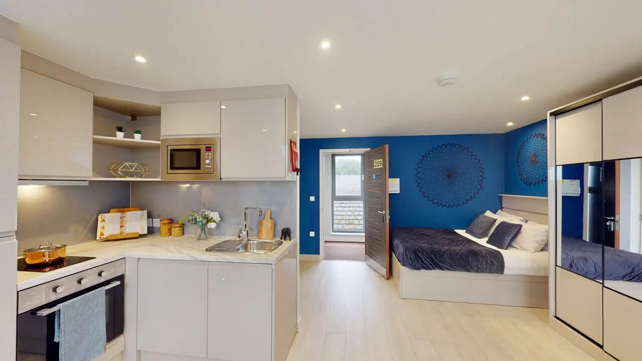 Kitchenette bed and wardrobe student studio at 79 Silver Street in Reading Student Accommodation