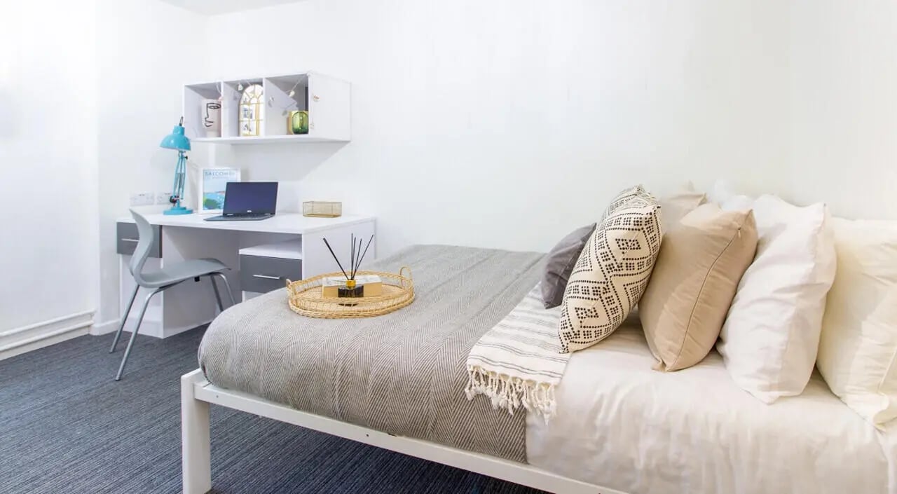 Bed desk chair and shelf bedroom at Green Wood Court in Southampton Student Accommodation
