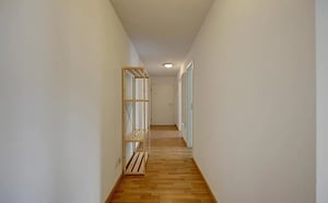 Bright single bedroom near Wilhelma station