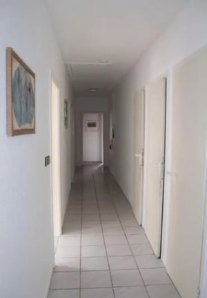 Spacious single-bedroom in a 6-bedroom apartment in Bremen Altstadt right next to Wallanlagen Park