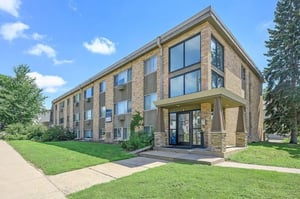 Apartment building with brick facade entrance exterior at Marcy Park Student Housing Co-op in Minneapolis Student Accommodation