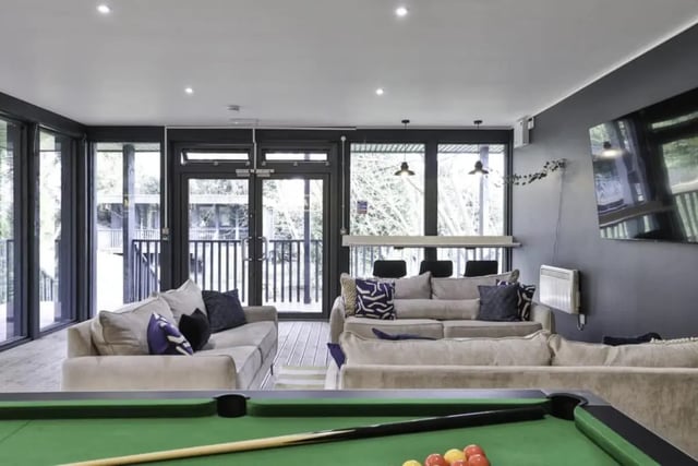 Pool table sofas and lounge area living room at Beech Gardens in Birmingham Student Accommodation