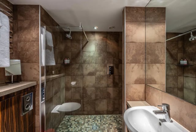 Modern bathroom with sink shower and toilet Bathroom at Bauhaus Student Langstane Place in Aberdeen Student Accommodation