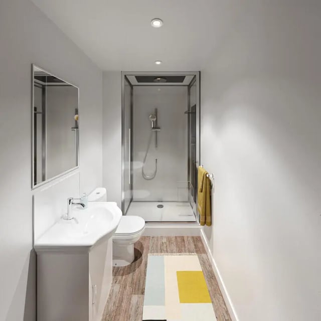 Sink toilet shower with towels bathroom at New North Road in Exeter Student Accommodation