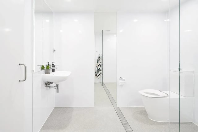 White sink toilet and mirror Bathroom at Scape Toowong in Brisbane Student Accommodation