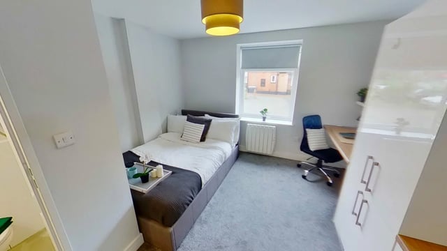 Bed desk chair and wardrobe bedroom at Middle Street - Nottingham in Nottingham Student Accommodation
