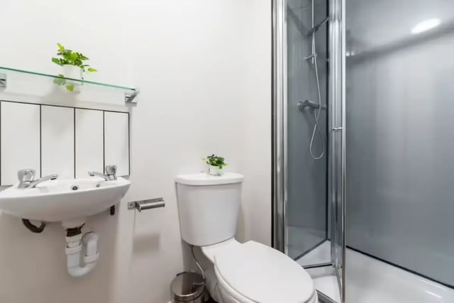 Sink toilet and shower cubicle bathroom at 29 Trewhitt Road in Newcastle Upon Tyne Student Accommodation