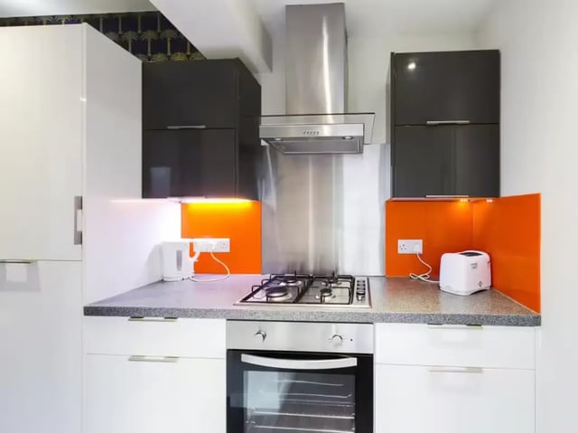 Modern kitchen with hob oven kettle toaster kitchen at 128 Ashford Street in Stoke-On-Trent Student Accommodation