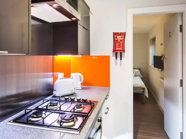 Stovetop toaster kettle and fire blanket kitchen bedroom at 125 Ashford Street in Stoke-On-Trent Student Accommodation