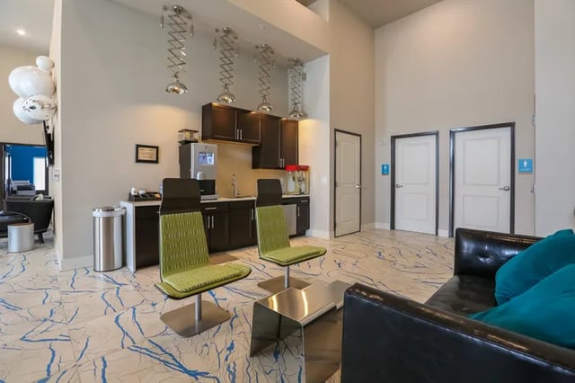 Seating kitchen area and doors common area at Douglas Heights in Chattanooga Student Accommodation