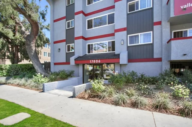 Building entrance with plants and landscaping Exterior at Valleywood in Los Angeles Student Accommodation