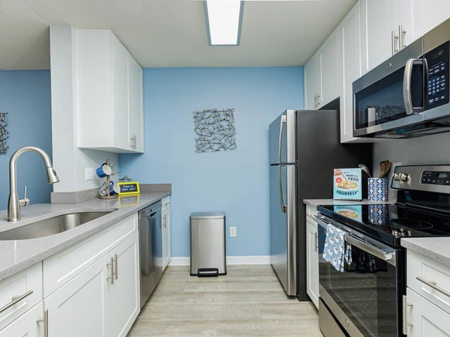 Stainless steel appliances and cabinets Kitchen at Reflections in Tampa Student Accommodation