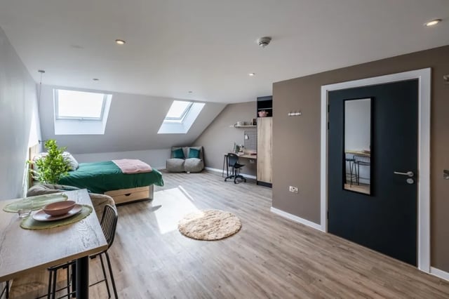 Bed desk chair and skylights studio at Murieston Crescent - Edinburgh in Edinburgh Student Accommodation