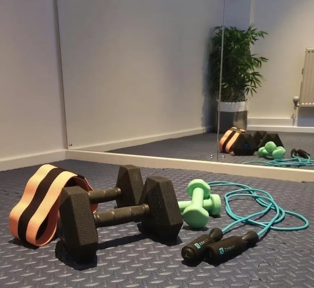 Dumbbells resistance band jump rope gym area at Laycock Studios in Sheffield Student Accommodation