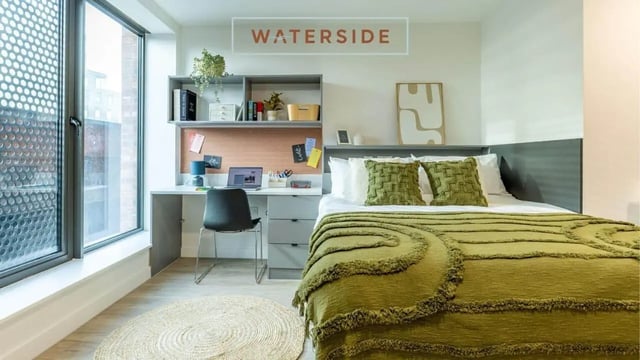Bed desk and chair study area at Waterside in Bristol Student Accommodation