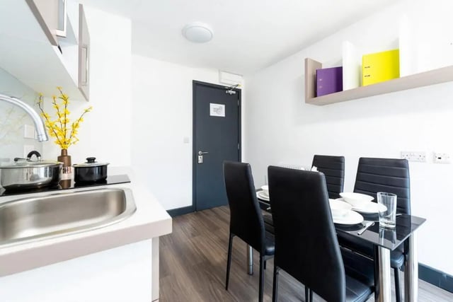 Kitchen dining area with table and chairs at Chapel Street - Luton in Luton Student Accommodation