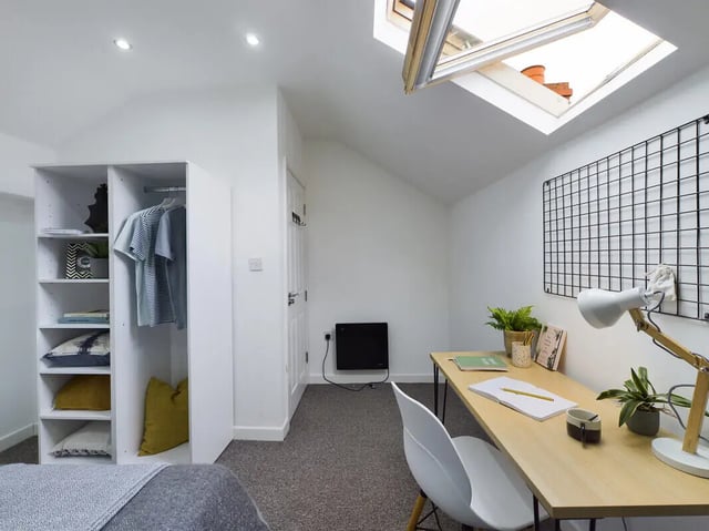 Closet desk chair and skylight study area at 8 Bedroom House at 4, Ossory Street in Manchester Student Accommodation