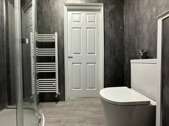 Toilet towel rack shower door Bathroom at 6 Bedroom House at 6, Milking Stile Lane in Lancaster Student Accommodation
