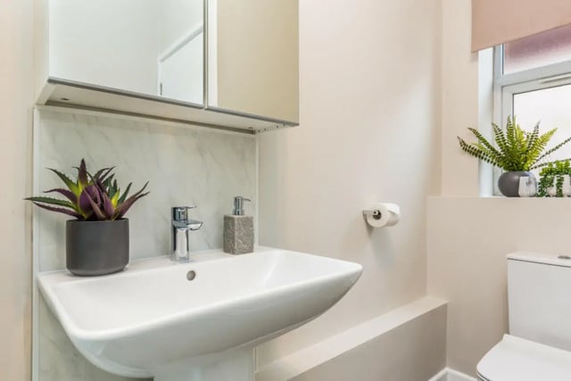 Sink toilet plants and toilet roll bathroom at 5 Bedroom House at 64, Monson Street in Lincoln Student Accommodation