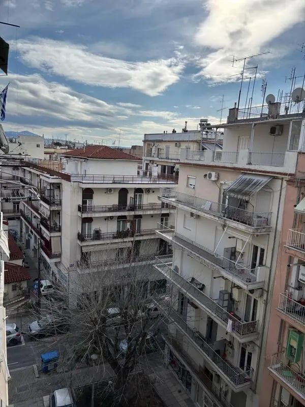 Apartment balconies on buildings exterior at Prime location flat with sea view balcony close to Aristotle University in Thessaloniki Student Accommodation