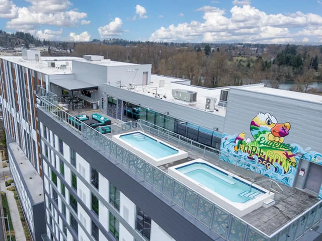 Hot tubs and seating area exterior at 959 Franklin in Eugene Student Accommodation