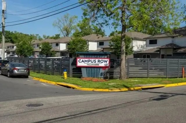 Campus Row sign and townhouses exterior at Campus Row in Tallahassee Student Accommodation