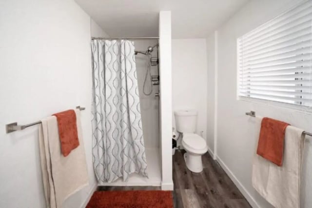 Shower toilet towels blinds bathroom at Glenwood Apartments in Provo Student Accommodation