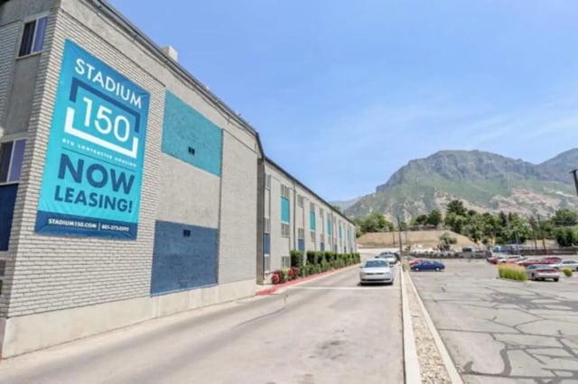 Stadium 150 leasing banner on building exterior at Stadium150 Apartments in Provo Student Accommodation
