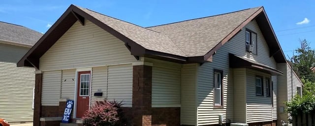 House with red door and windows exterior at Bowers Rentals in Charleston Student Accommodation
