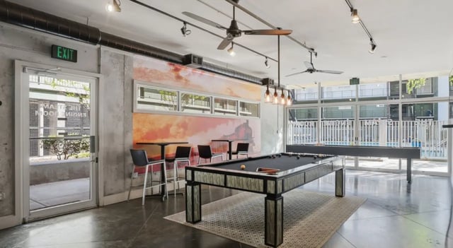 Pool table bar stools and ping pong table recreation room at 1016 Lofts in Atlanta Student Accommodation