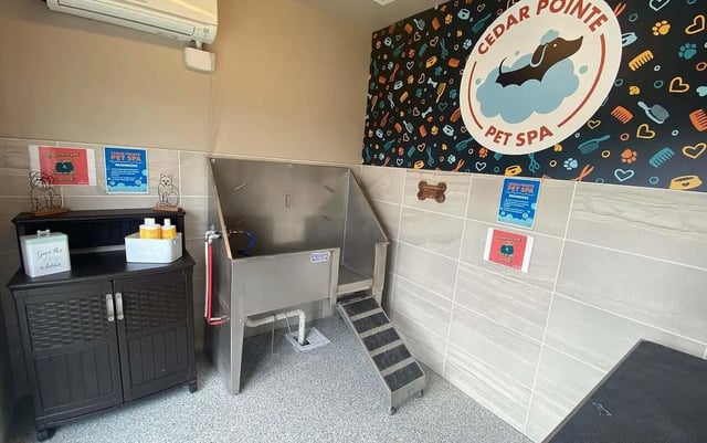 Pet spa with washing tub and storage pet spa area at Cedar Pointe Apartments in Blacksburg Student Accommodation