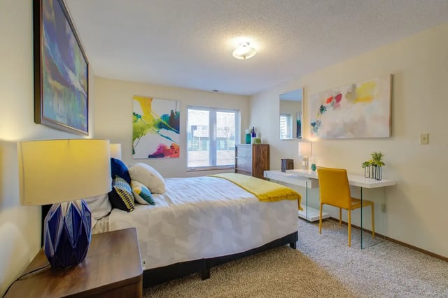 pro14-bedroom-3