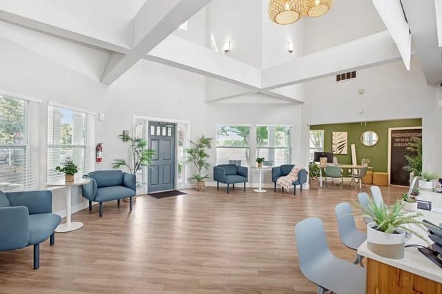 proley-office-2