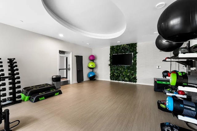 pro-amenities-9
