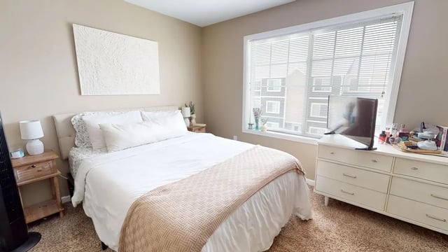 promes-Bedroom7