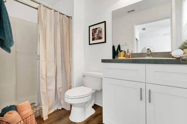 pro260825Bath-3