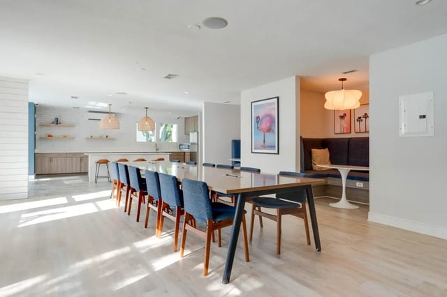 prohouse-Lounge