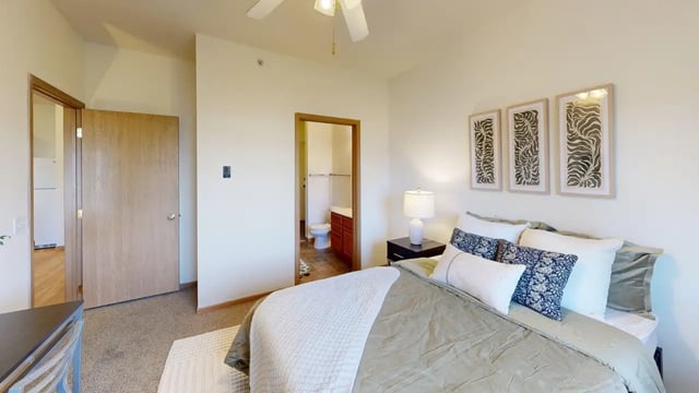 proth-Bedroom-1