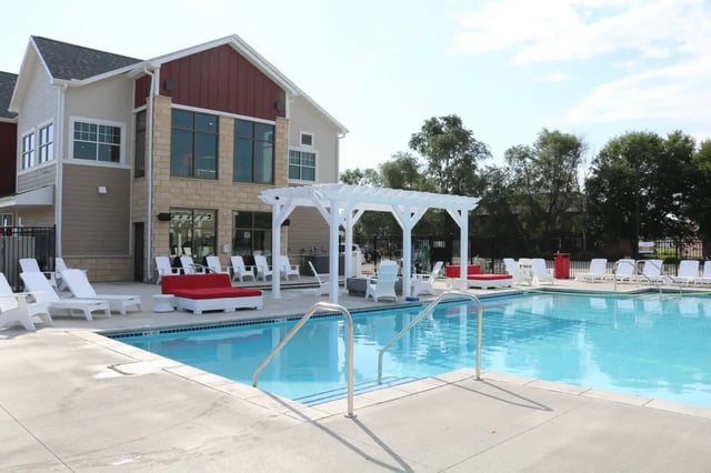 prollion_Pool-2