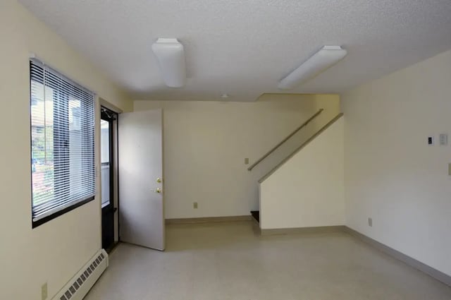pro3bd-b-dining