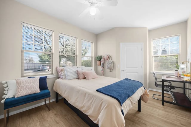 pro14-Bedroom-5