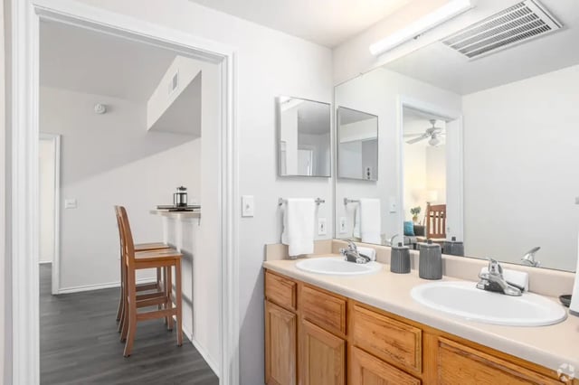 proary-bathroom