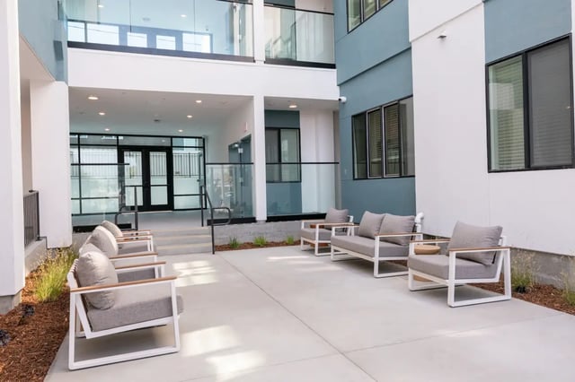 proCourtyard-02