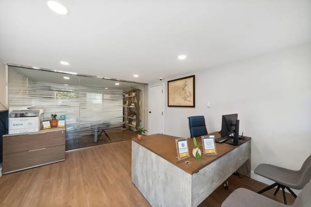 proleasing-desk