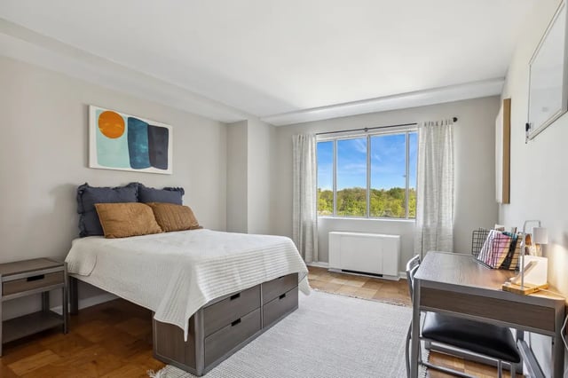 pro18-bedroom-3