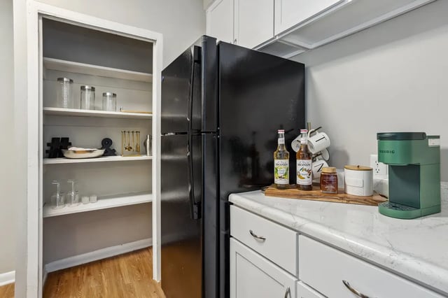 pro1218-kitchen